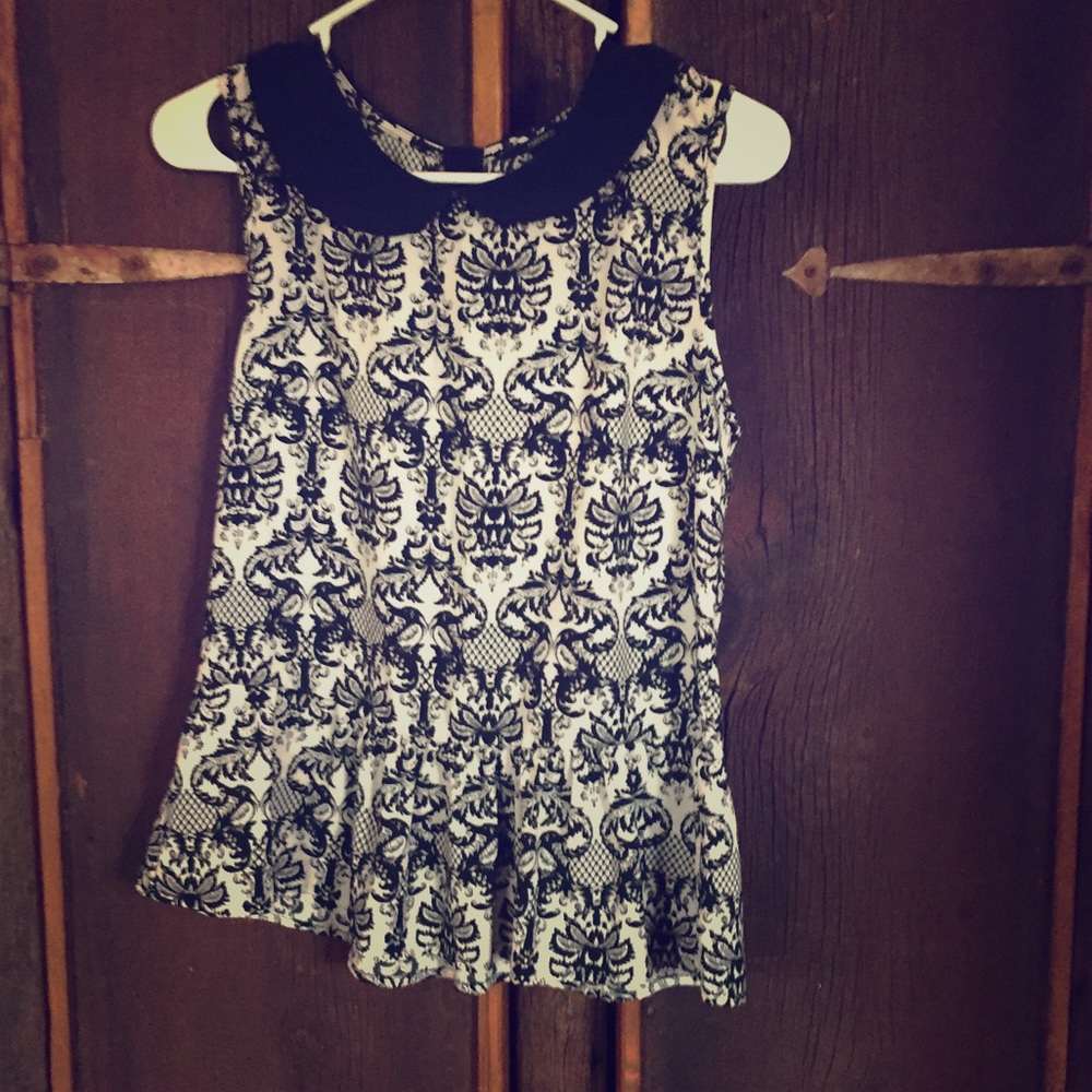 Super cute forever 21 shirt.
