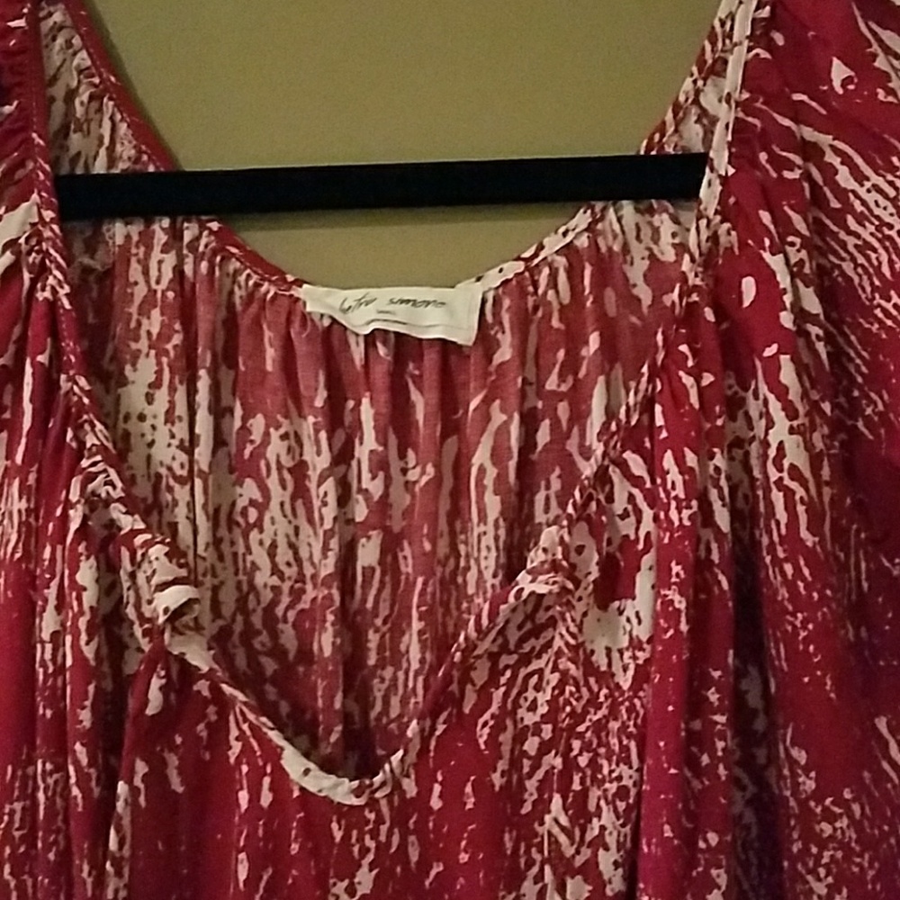 Red Patterned Blouse - Picture 2 of 3