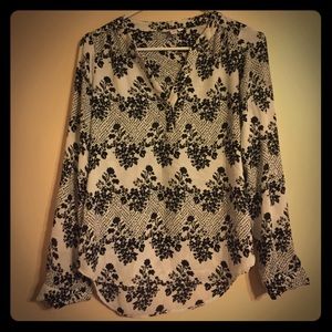 Floral long-sleeved blouse