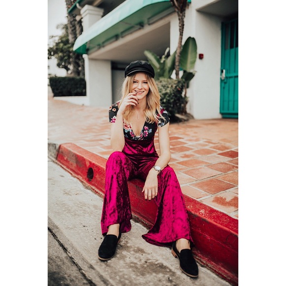 LAST 1️⃣ Red Crushed Velvet Overall - Picture 3 of 7