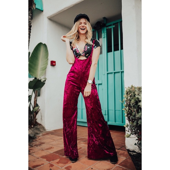 LAST 1️⃣ Red Crushed Velvet Overall - Picture 2 of 7