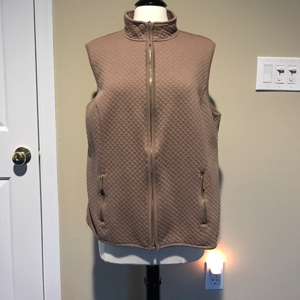 Karen Scott Vest