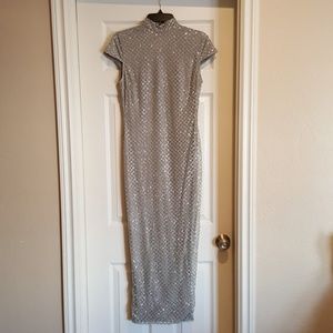 Gorgeous Silver Shimmer Midi Dress - M