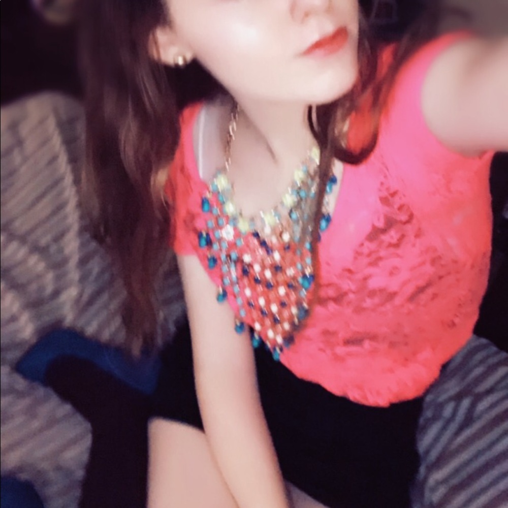 Multi-colored necklace