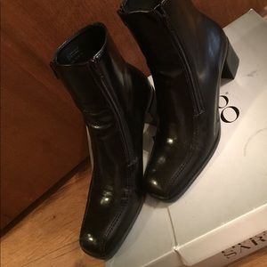 Franco Sarto new stylish boots