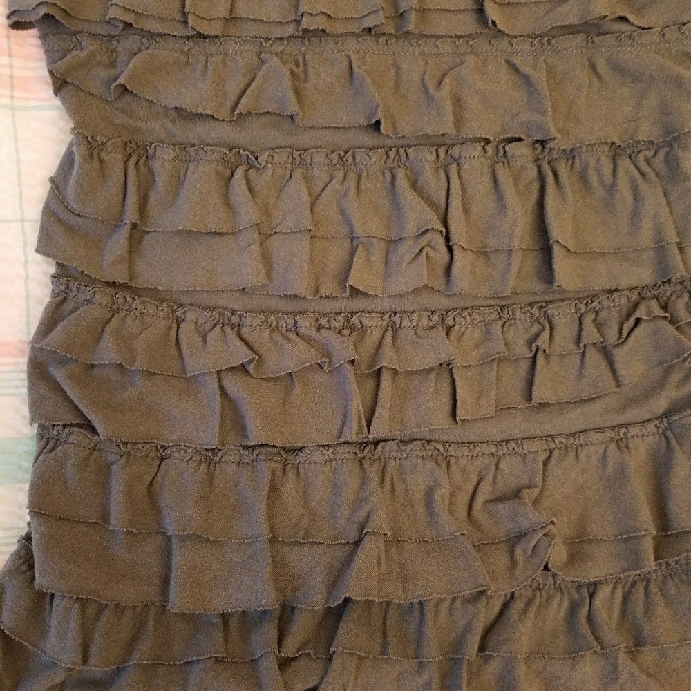 Ruffle Top - Picture 2 of 3