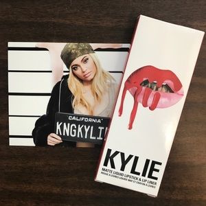 NEW Authentic Kylie Lip Kit in 22.