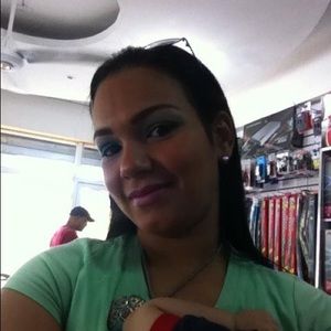 Meet your Posher, Candy