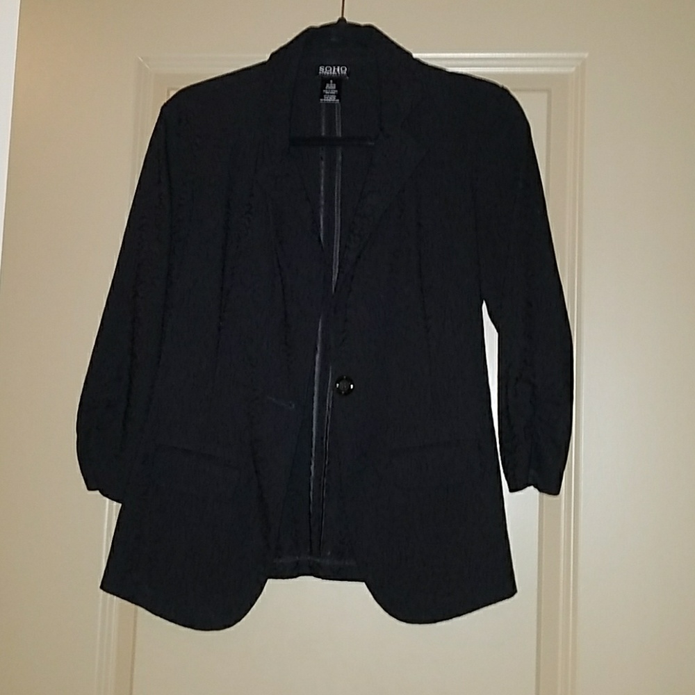 One button patterned blouse