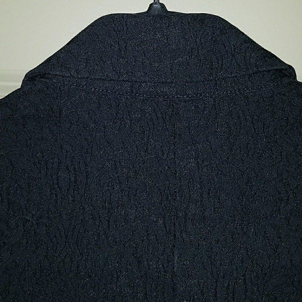 One button patterned blouse - Picture 5 of 5