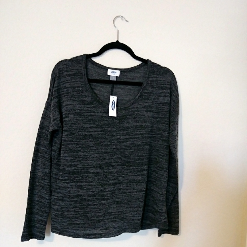 Glimmering dark gray, lightweight blouse.