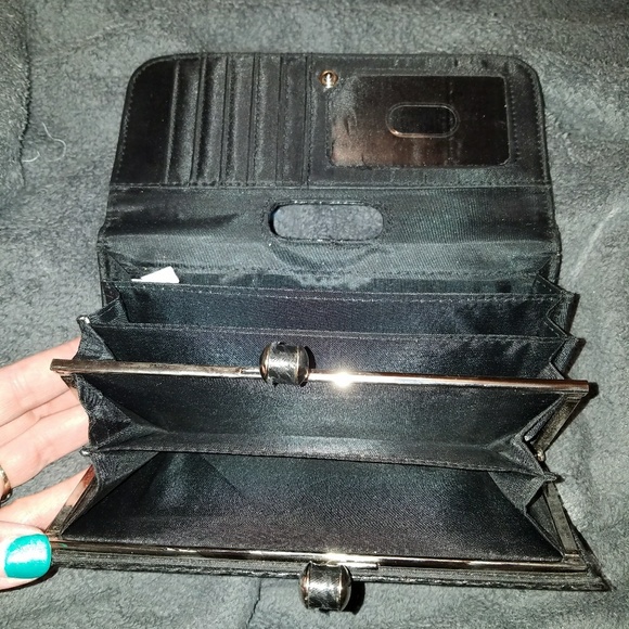 Wallet - Picture 2 of 2