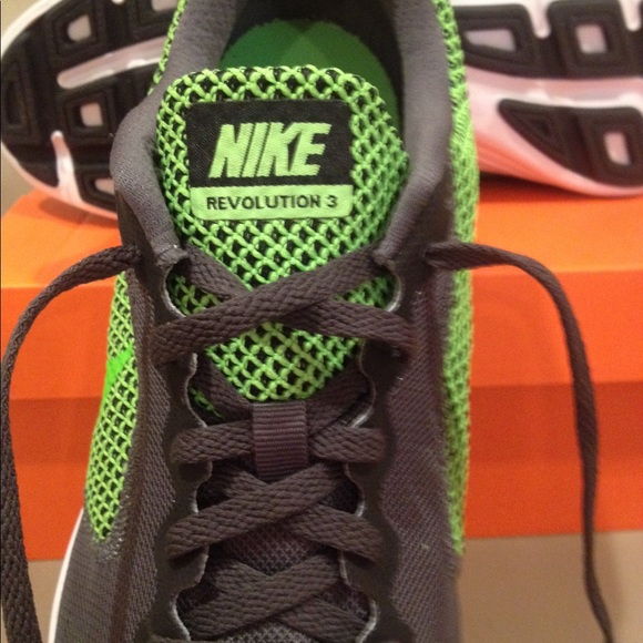 NWT men's Nike shoes - Picture 8 of 8