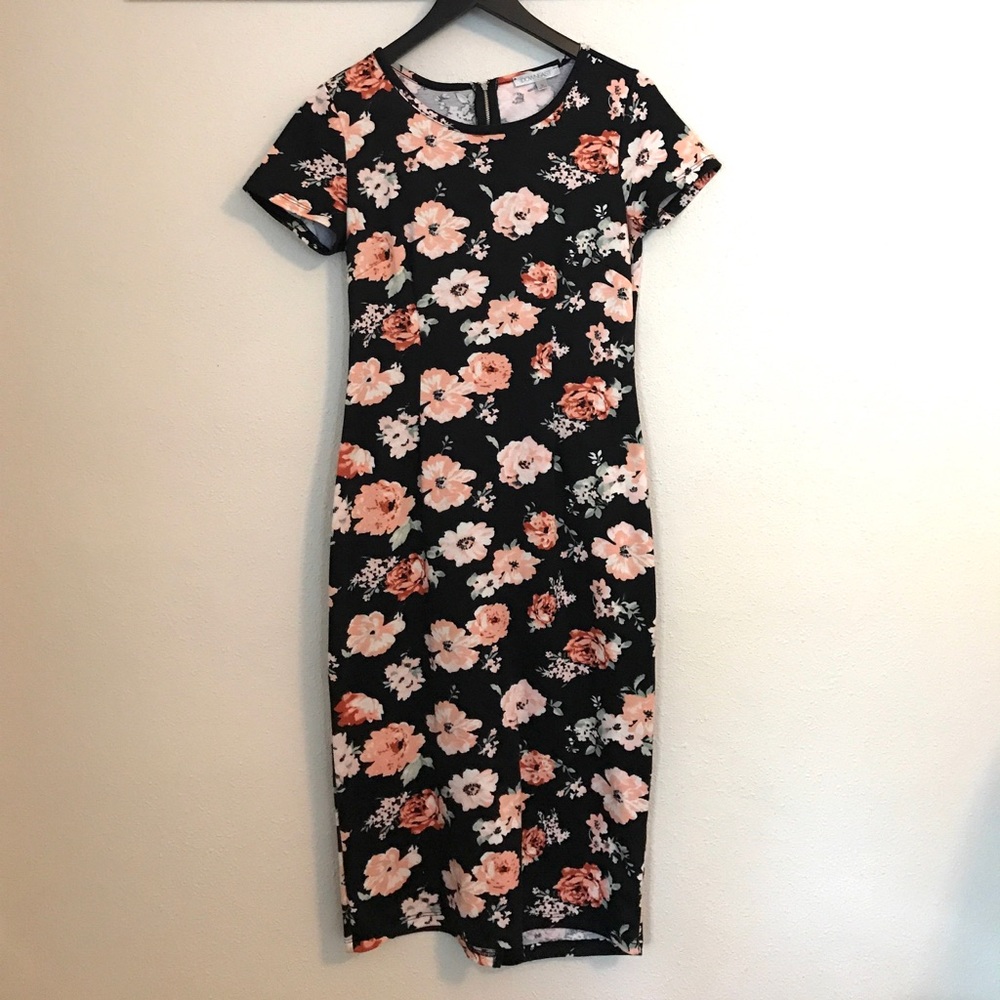 Floral knit dress