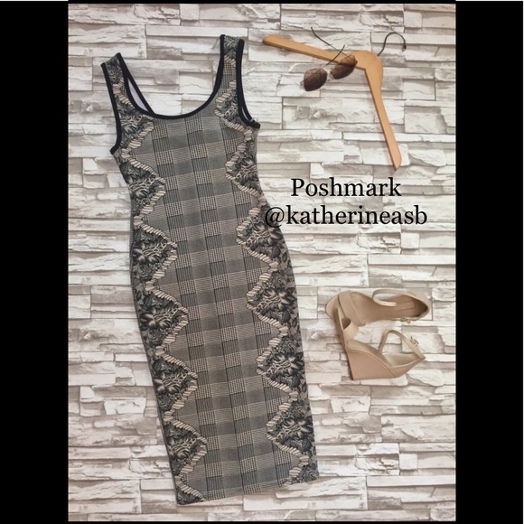 Beware Dresses & Skirts - bodicon dress black/white