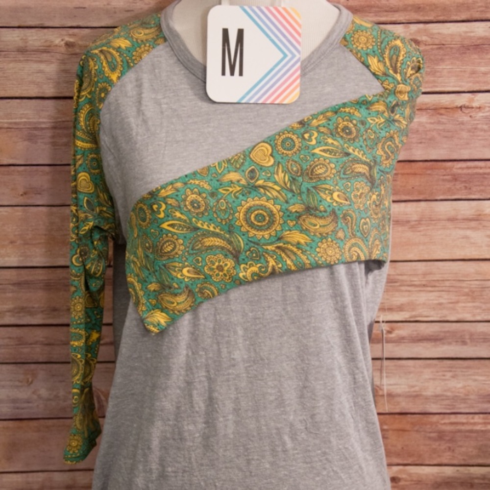 Lularoe Randy Tee