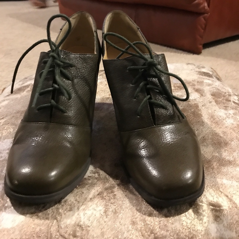 Olive green pumps