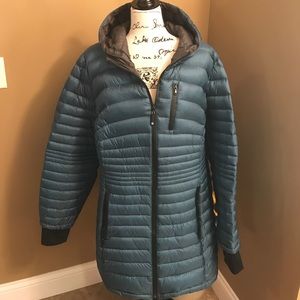 Winter puffer style coat