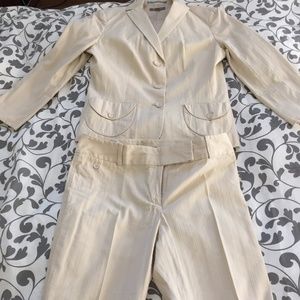 Cream cotton pants suit