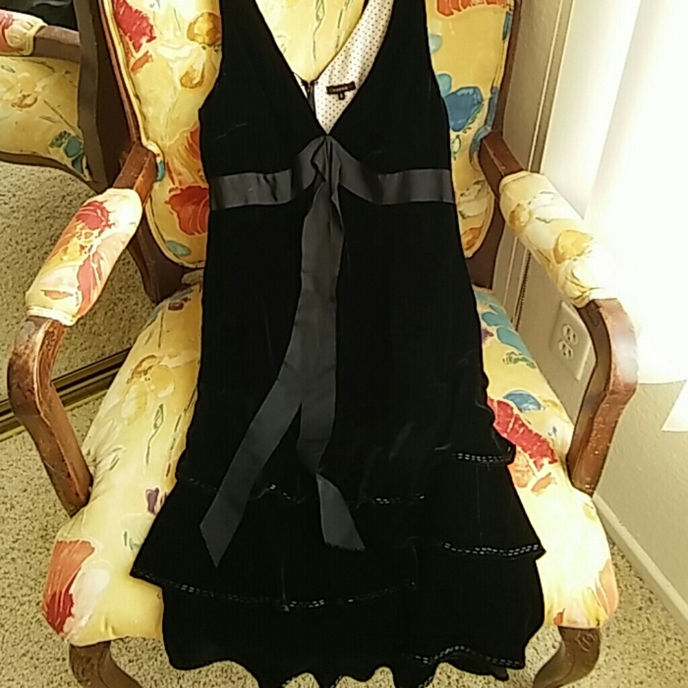 Tocca Black Velvet Cocktail Dress.Beautiful Sz 8.