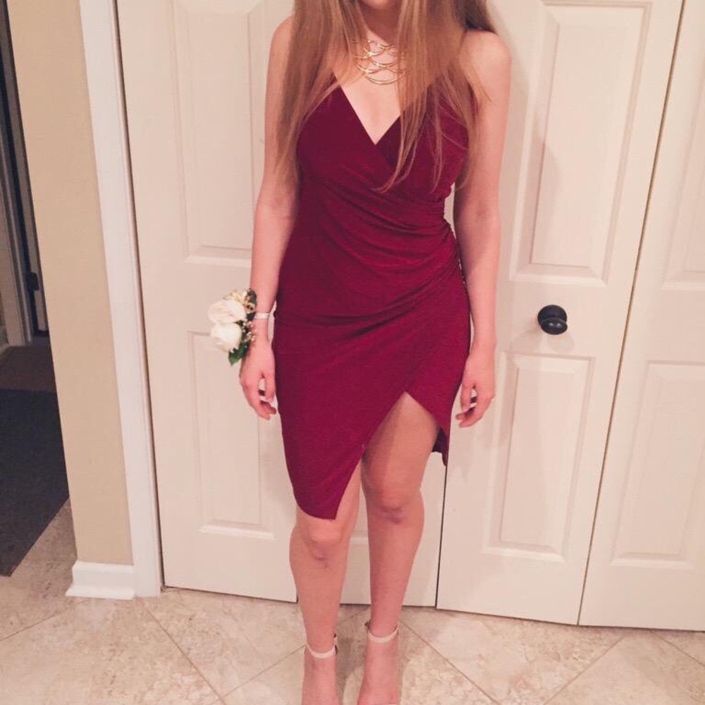Red bodycon midi dress
