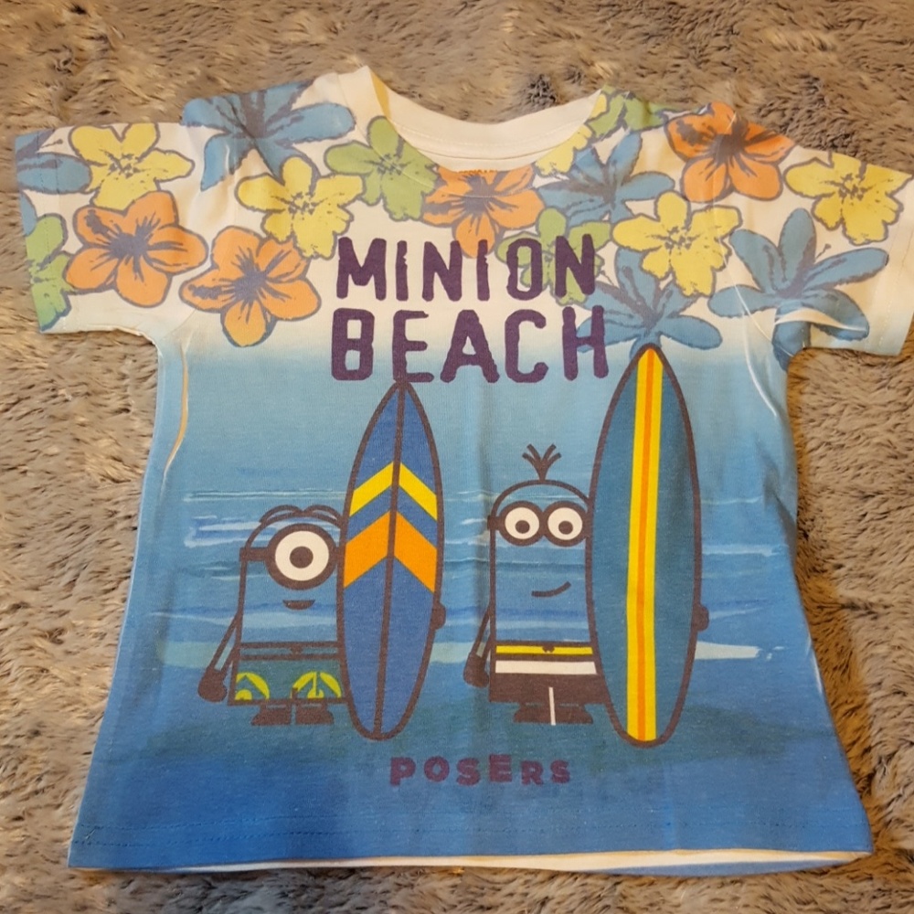 Very cute minion tee UPF protection 50+