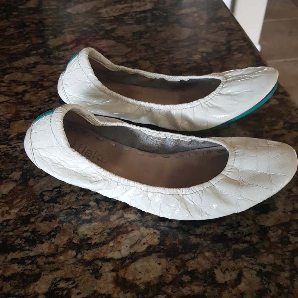 Diamond White size 7 Tieks