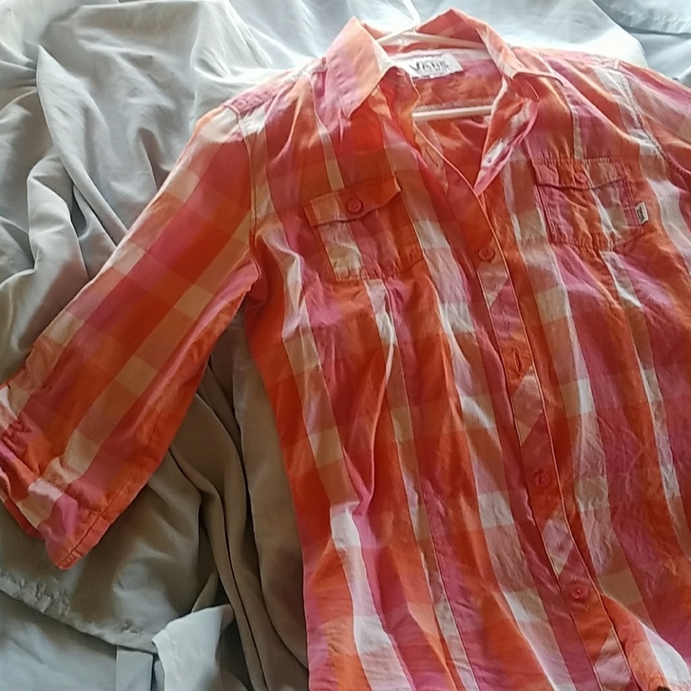 Cute dress blouse.