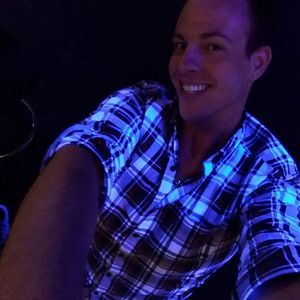 Meet your Posher, Zach