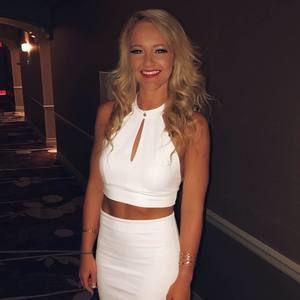 Meet your Posher, Alexandra