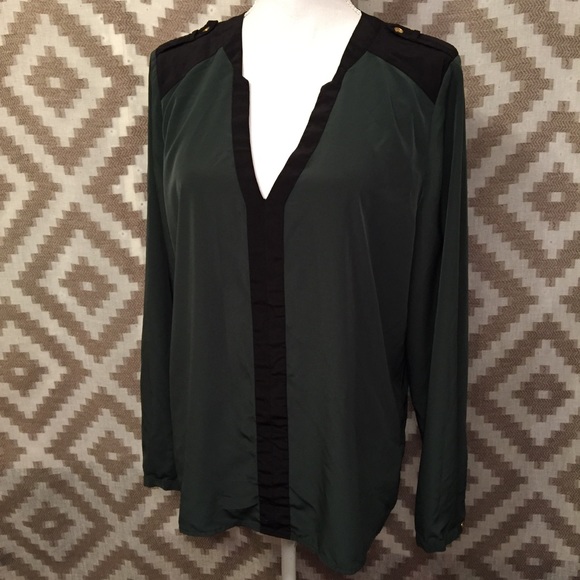 vince camuto long sleeve blouse