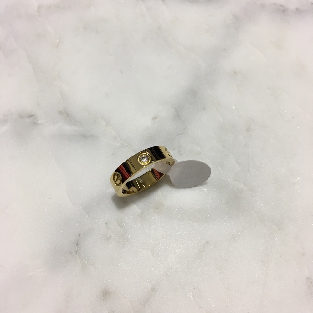 ✨NEW! Silver ring band w/ swarvoski crystals✨ - Picture 2 of 6