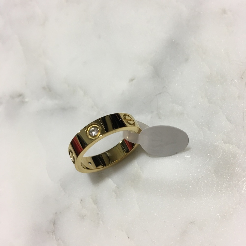 ✨NEW! Silver ring band w/ swarvoski crystals✨ - Picture 3 of 6