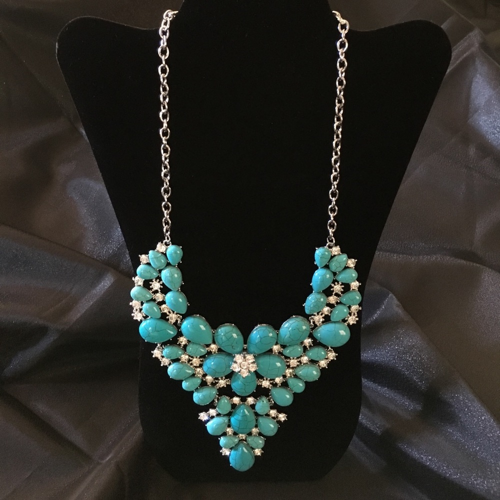 Great Statement Piece - Picture 2 of 2