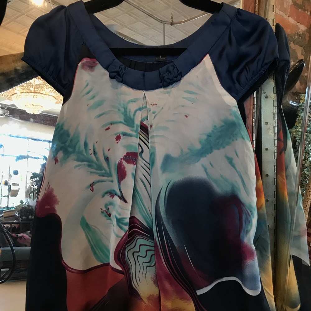 ✨Funky Flowy Top!✨