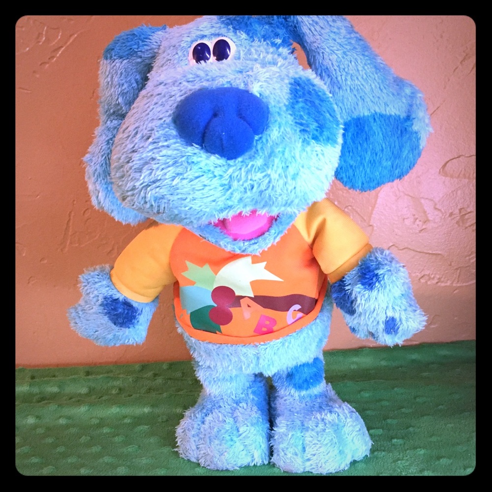 Singing/Dancing Blues Clues Dog
