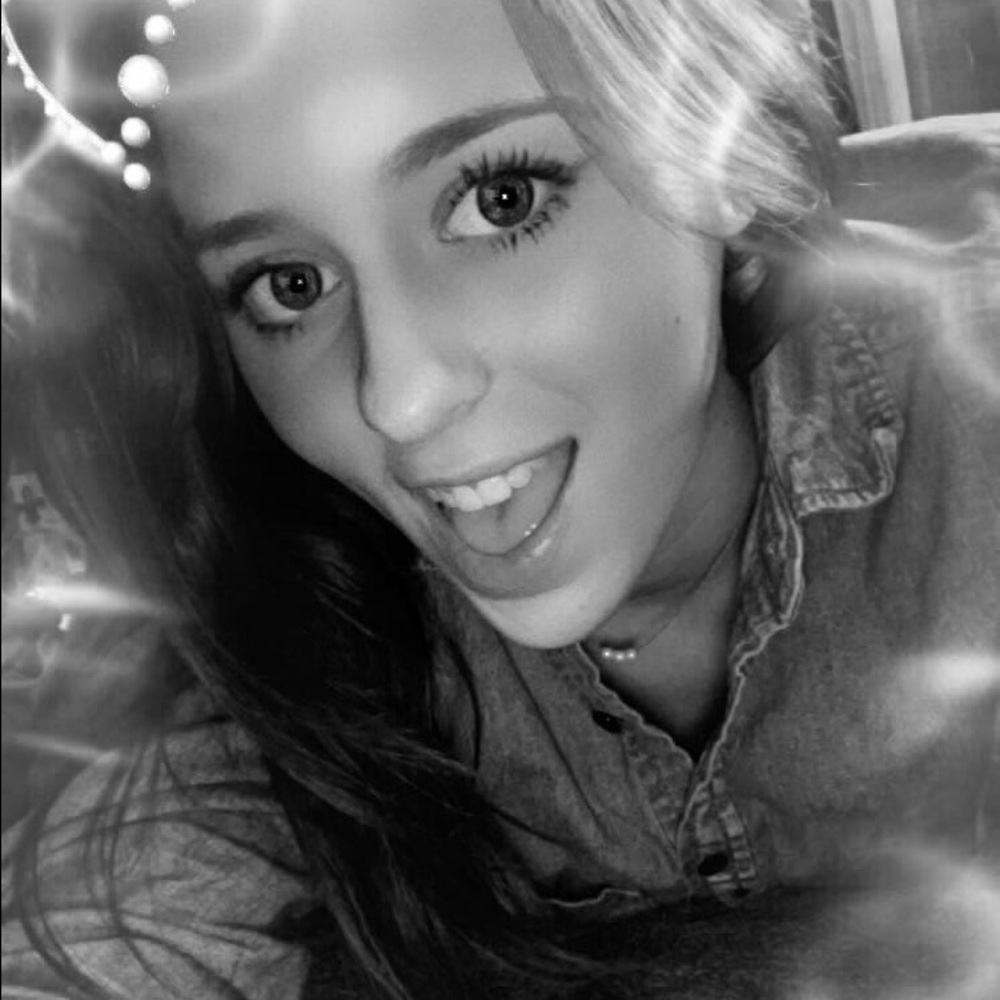 Meet your Posher, Abby