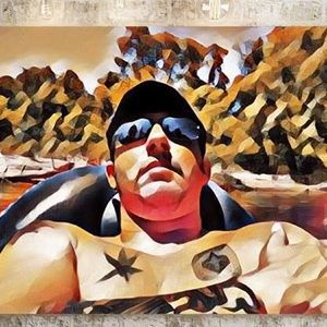 Meet your Posher, Dominic