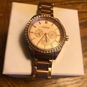 Rose gold fossil watch
