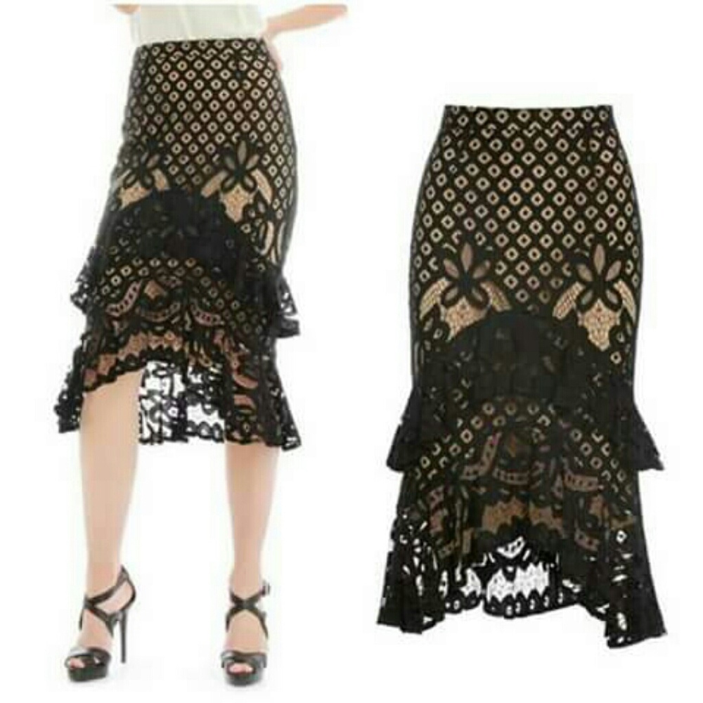 Beautiful Black/Nude Skirt