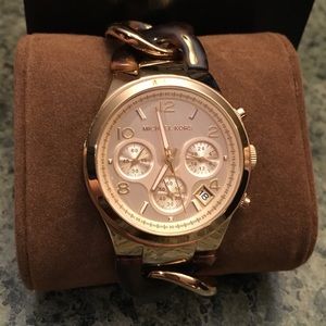 Michael Kors Chain Women's Gold Dial Twisted Watch