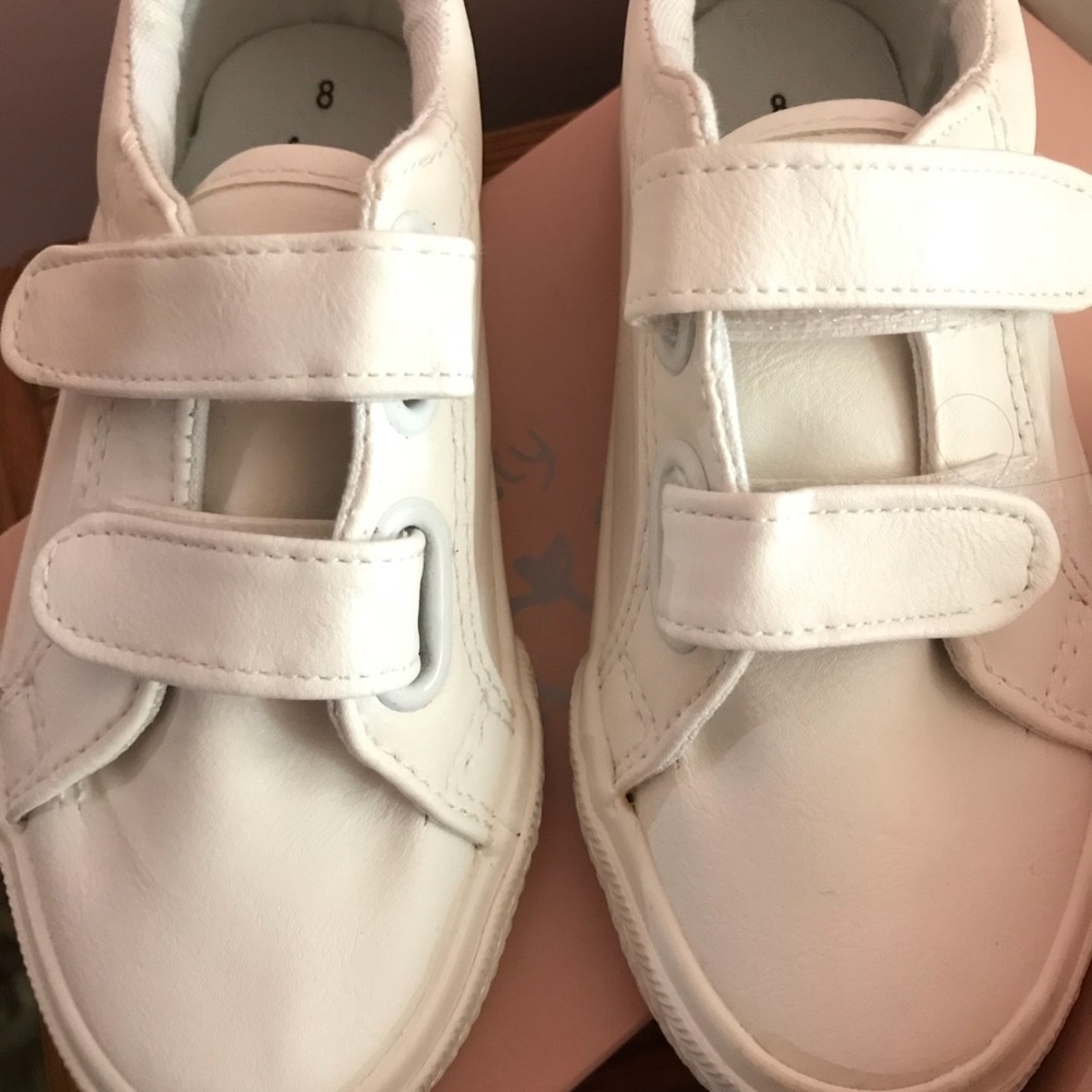 Girl toddler white shoes size 8