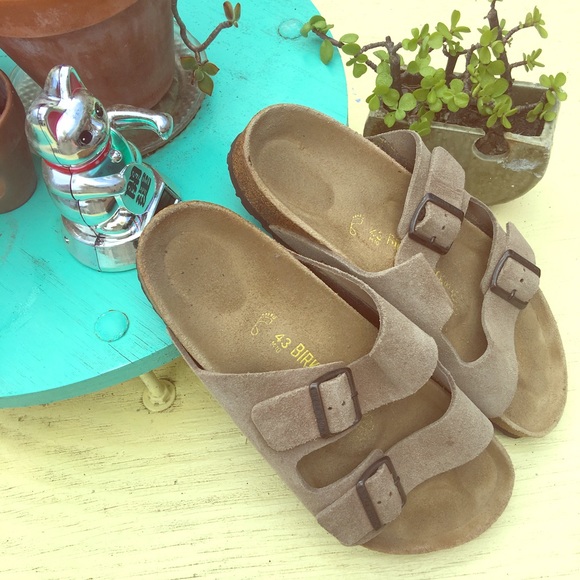 Birkenstock Other - Birkenstocks 43 tan double strap sandals