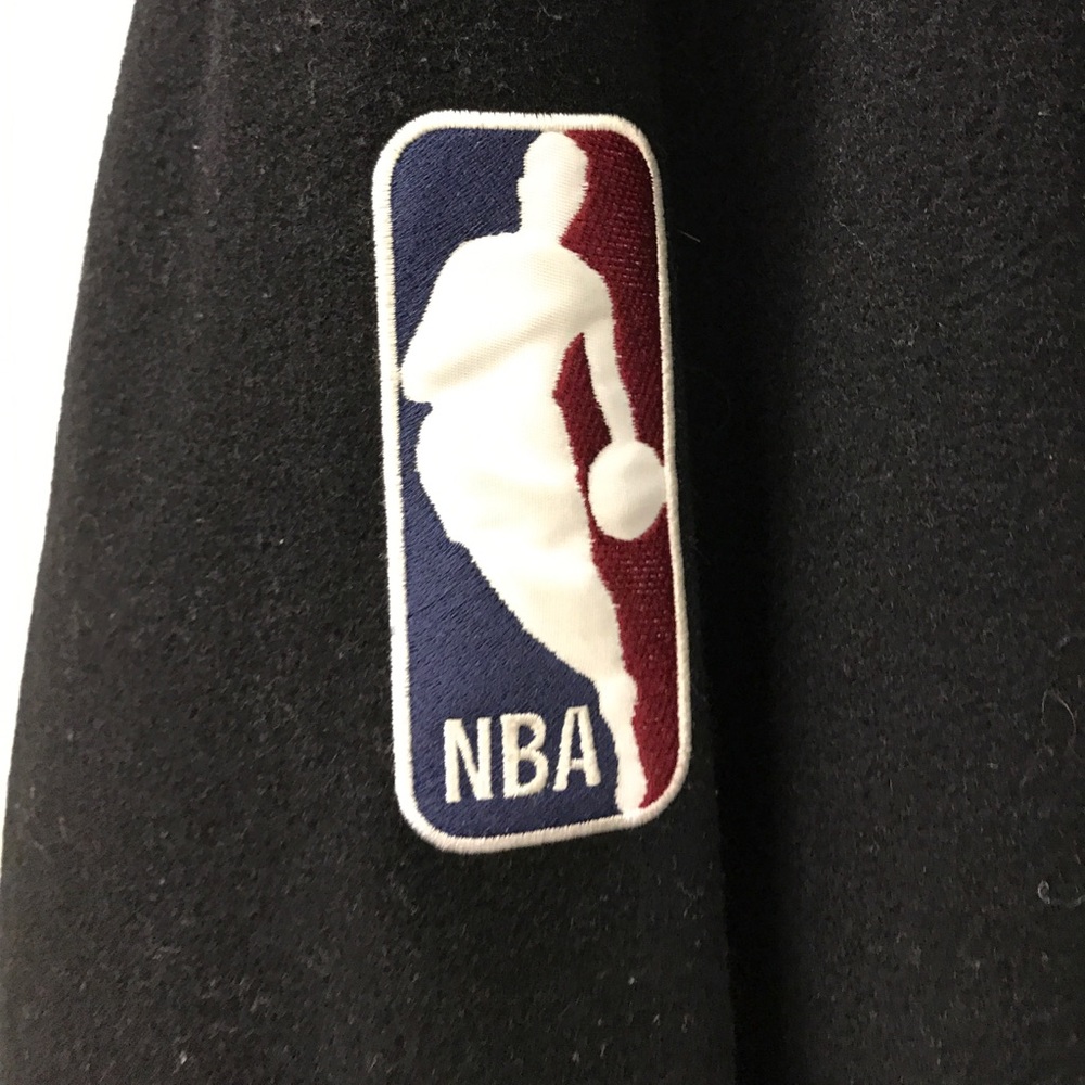 Authentic NBA Bulls Jacket - Picture 5 of 6