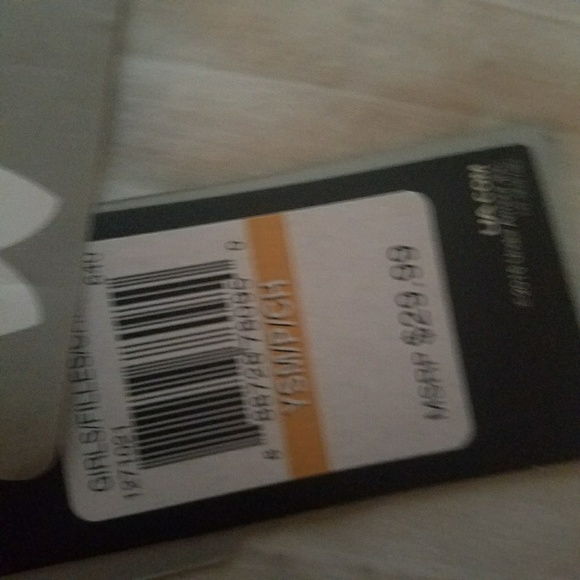 Girls Capri small under armour nwt - Picture 3 of 3