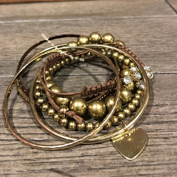 💥FREE💥with bundle of 2 items or more! Bangle set - Picture 1 of 3