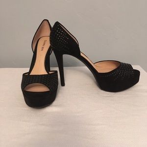 Gianni Bini Black Peep Toe Pumps