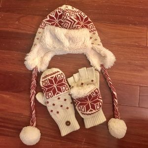 Muk Luk hat and mitten set Muk Luk hat and mitten set