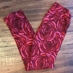 Roses 🌹 leggings