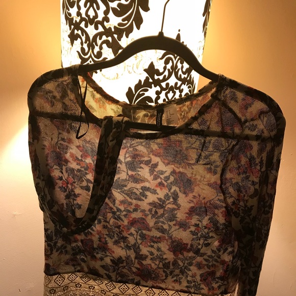 Divided HM - Picture 2 of 4